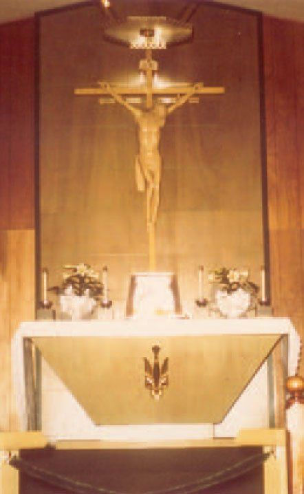 St-Martins-History-Altar-1920w.jpg